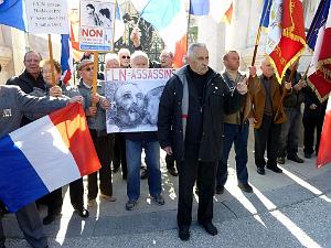 2012 03 10 NIMES MANIF CONTRE COLLOQUE DU FLN (47) PAR GV